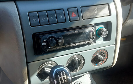 ЛуАЗ Patriot, 2009 год, 600 000 рублей, 15 фотография