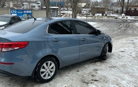 KIA Rio III рестайлинг, 2015 год, 750 000 рублей, 3 фотография