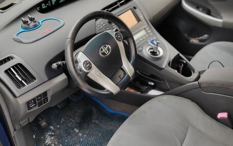 Toyota Prius, 2010 год, 915 000 рублей, 6 фотография