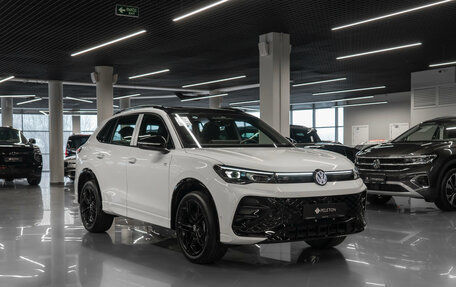 Volkswagen Tiguan, 2025 год, 4 990 000 рублей, 2 фотография