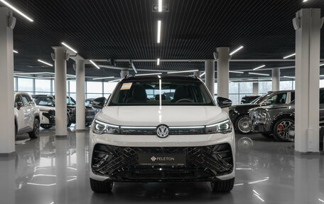 Volkswagen Tiguan, 2025 год, 4 990 000 рублей, 3 фотография
