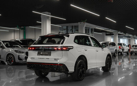 Volkswagen Tiguan, 2025 год, 4 990 000 рублей, 5 фотография