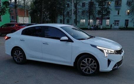KIA Rio IV, 2021 год, 2 000 000 рублей, 1 фотография