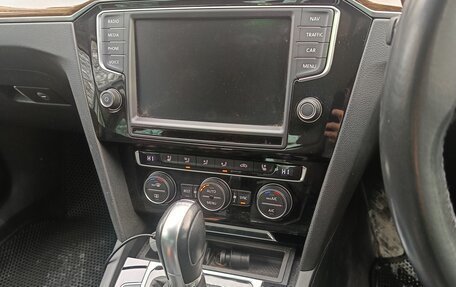 Volkswagen Passat B8 рестайлинг, 2015 год, 1 600 000 рублей, 8 фотография