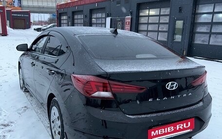 Hyundai Elantra VI рестайлинг, 2019 год, 1 180 000 рублей, 7 фотография