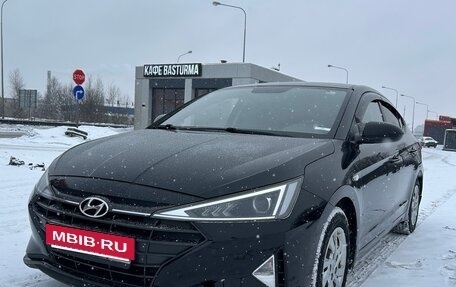 Hyundai Elantra VI рестайлинг, 2019 год, 1 180 000 рублей, 3 фотография