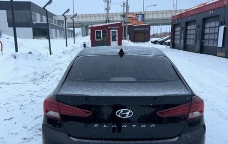 Hyundai Elantra VI рестайлинг, 2019 год, 1 180 000 рублей, 10 фотография