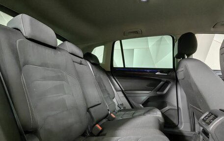 Volkswagen Tiguan II, 2021 год, 3 300 000 рублей, 16 фотография