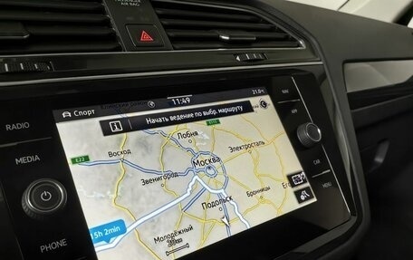 Volkswagen Tiguan II, 2021 год, 3 300 000 рублей, 22 фотография