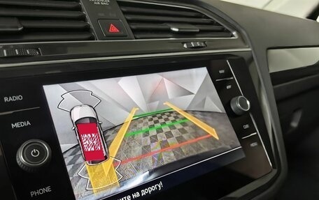 Volkswagen Tiguan II, 2021 год, 3 300 000 рублей, 21 фотография