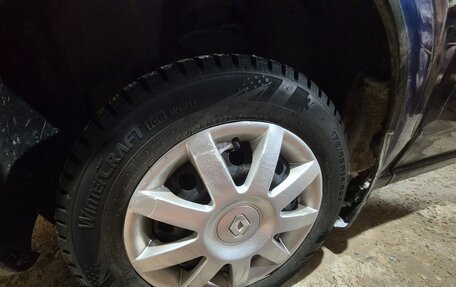 Renault Logan I, 2006 год, 150 000 рублей, 3 фотография