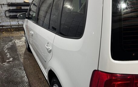 Volkswagen Touran III, 2013 год, 1 300 000 рублей, 5 фотография