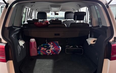 Volkswagen Touran III, 2013 год, 1 300 000 рублей, 6 фотография