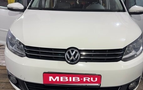 Volkswagen Touran III, 2013 год, 1 300 000 рублей, 2 фотография
