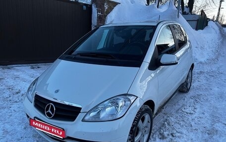 Mercedes-Benz A-Класс, 2011 год, 1 150 000 рублей, 4 фотография