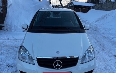 Mercedes-Benz A-Класс, 2011 год, 1 150 000 рублей, 2 фотография