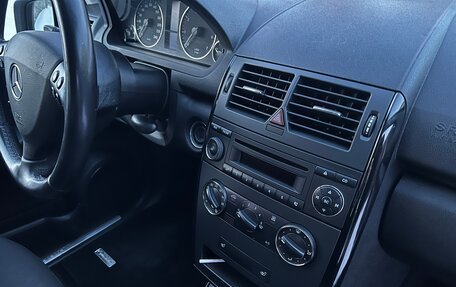 Mercedes-Benz A-Класс, 2011 год, 1 150 000 рублей, 13 фотография