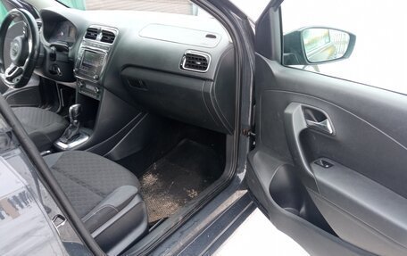 Volkswagen Polo VI (EU Market), 2018 год, 720 000 рублей, 3 фотография