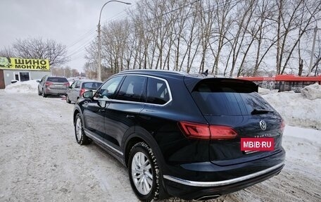 Volkswagen Touareg III, 2021 год, 6 100 000 рублей, 4 фотография