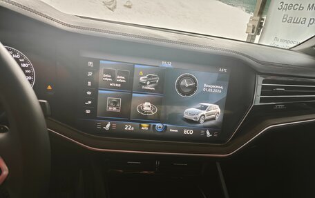 Volkswagen Touareg III, 2021 год, 6 100 000 рублей, 16 фотография