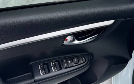 KIA Rio IV, 2021 год, 2 000 000 рублей, 6 фотография