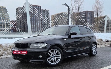 BMW 1 серия, 2005 год, 539 000 рублей, 2 фотография