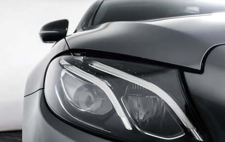 Mercedes-Benz E-Класс, 2019 год, 3 950 000 рублей, 26 фотография