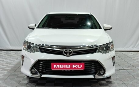 Toyota Camry, 2016 год, 2 400 000 рублей, 2 фотография