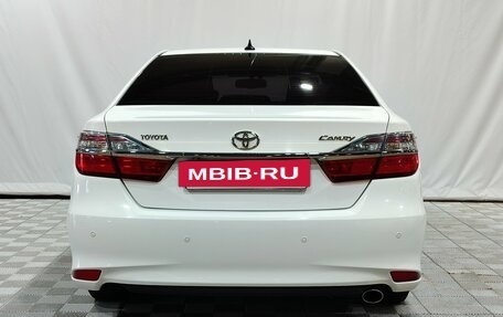 Toyota Camry, 2016 год, 2 400 000 рублей, 6 фотография