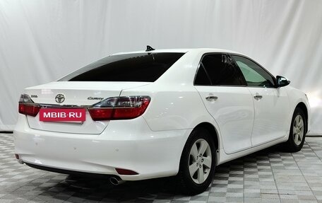 Toyota Camry, 2016 год, 2 400 000 рублей, 5 фотография