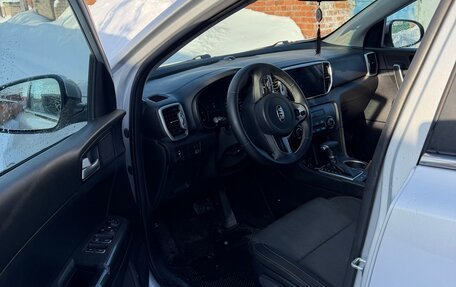 KIA Sportage IV рестайлинг, 2017 год, 2 300 000 рублей, 6 фотография