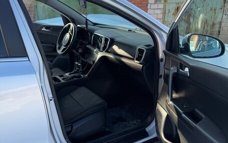 KIA Sportage IV рестайлинг, 2017 год, 2 300 000 рублей, 9 фотография