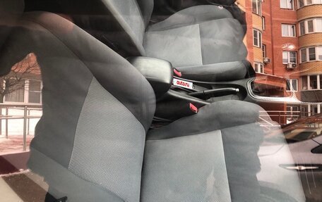 Nissan Almera, 2004 год, 280 000 рублей, 4 фотография