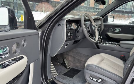 Rolls-Royce Cullinan, 2020 год, 30 400 000 рублей, 18 фотография