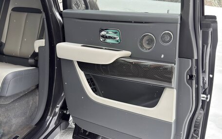 Rolls-Royce Cullinan, 2020 год, 30 400 000 рублей, 24 фотография