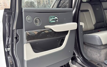 Rolls-Royce Cullinan, 2020 год, 30 400 000 рублей, 38 фотография