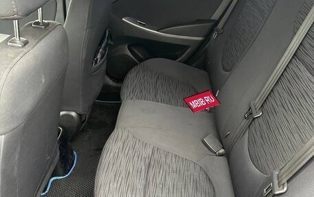 Hyundai Solaris II рестайлинг, 2015 год, 730 000 рублей, 4 фотография