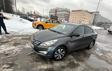 Hyundai Solaris II рестайлинг, 2015 год, 730 000 рублей, 15 фотография