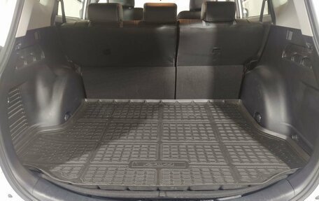 Toyota RAV4, 2016 год, 2 420 000 рублей, 20 фотография