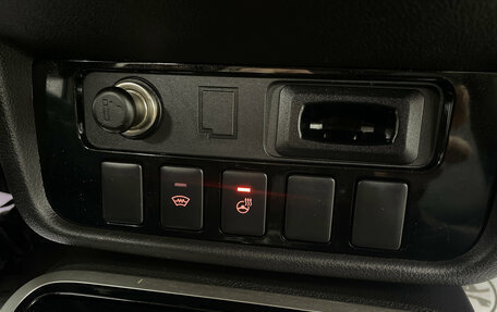 Mitsubishi Outlander III рестайлинг 3, 2017 год, 1 890 000 рублей, 22 фотография