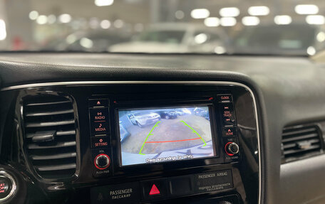 Mitsubishi Outlander III рестайлинг 3, 2017 год, 1 890 000 рублей, 21 фотография