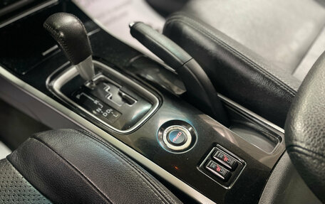 Mitsubishi Outlander III рестайлинг 3, 2017 год, 1 890 000 рублей, 23 фотография