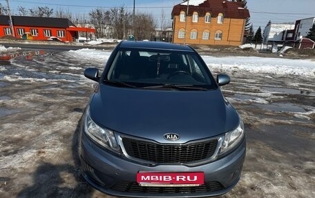 KIA Rio III рестайлинг, 2013 год, 950 000 рублей, 1 фотография
