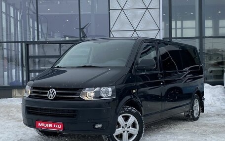 Volkswagen Caravelle T5, 2012 год, 1 750 000 рублей, 1 фотография