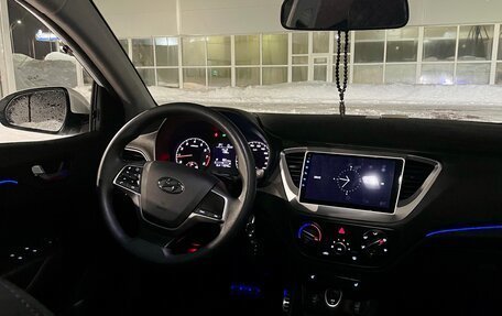 Hyundai Solaris II рестайлинг, 2020 год, 1 500 000 рублей, 11 фотография