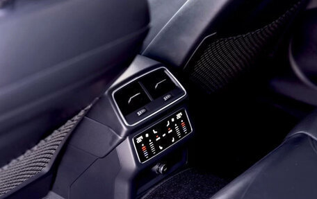 Audi A6, 2018 год, 3 690 000 рублей, 17 фотография