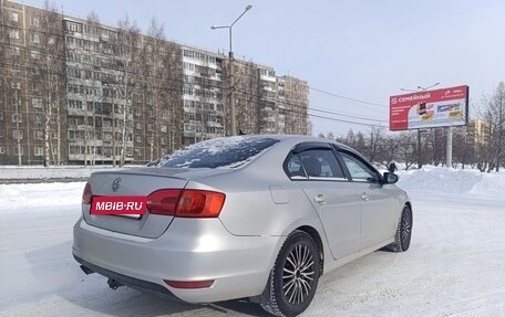 Volkswagen Jetta VI, 2012 год, 860 000 рублей, 3 фотография