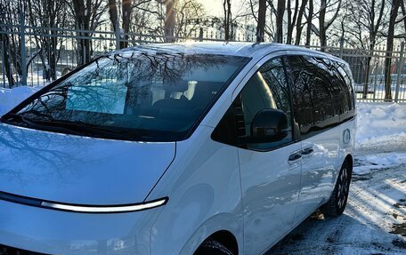 Hyundai Staria, 2021 год, 6 250 000 рублей, 2 фотография