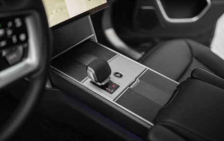 Land Rover Range Rover IV рестайлинг, 2025 год, 22 590 000 рублей, 25 фотография