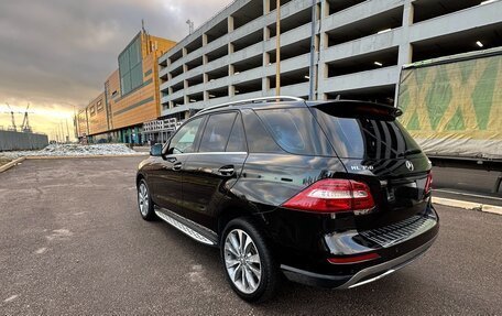 Mercedes-Benz M-Класс, 2015 год, 2 400 000 рублей, 3 фотография